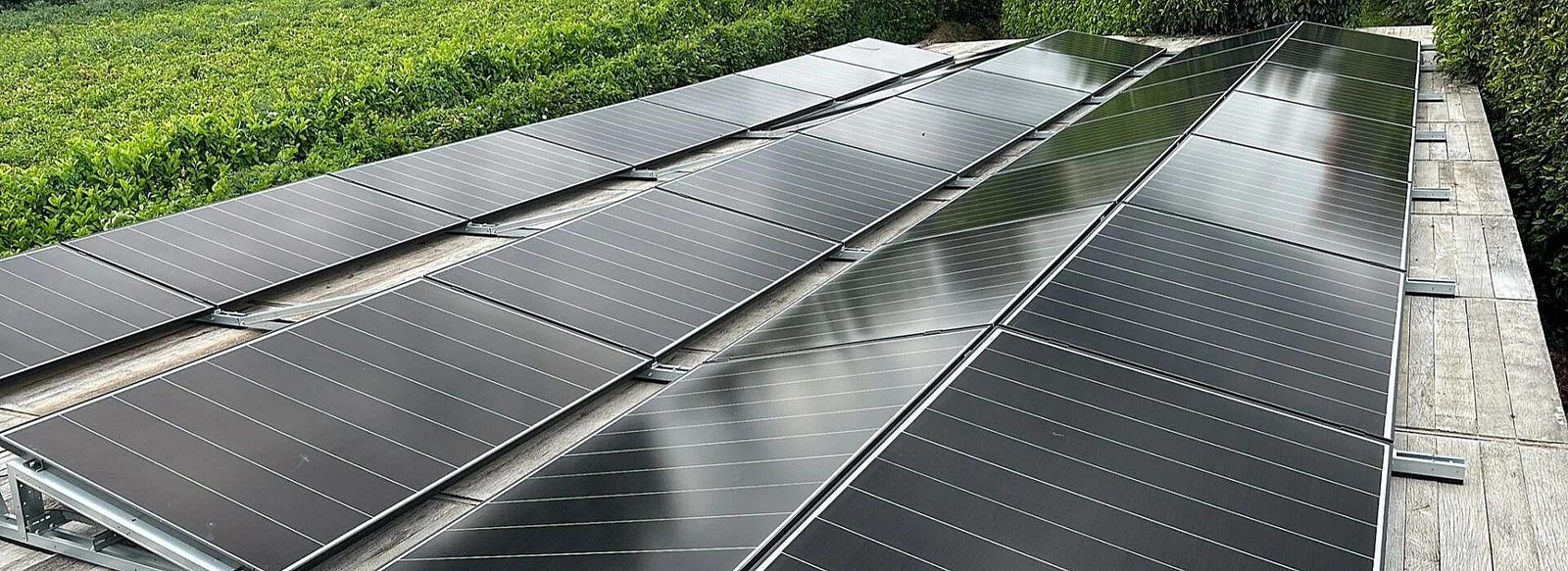 Panneaux solaires Green Sun — installation résidentielle premium
